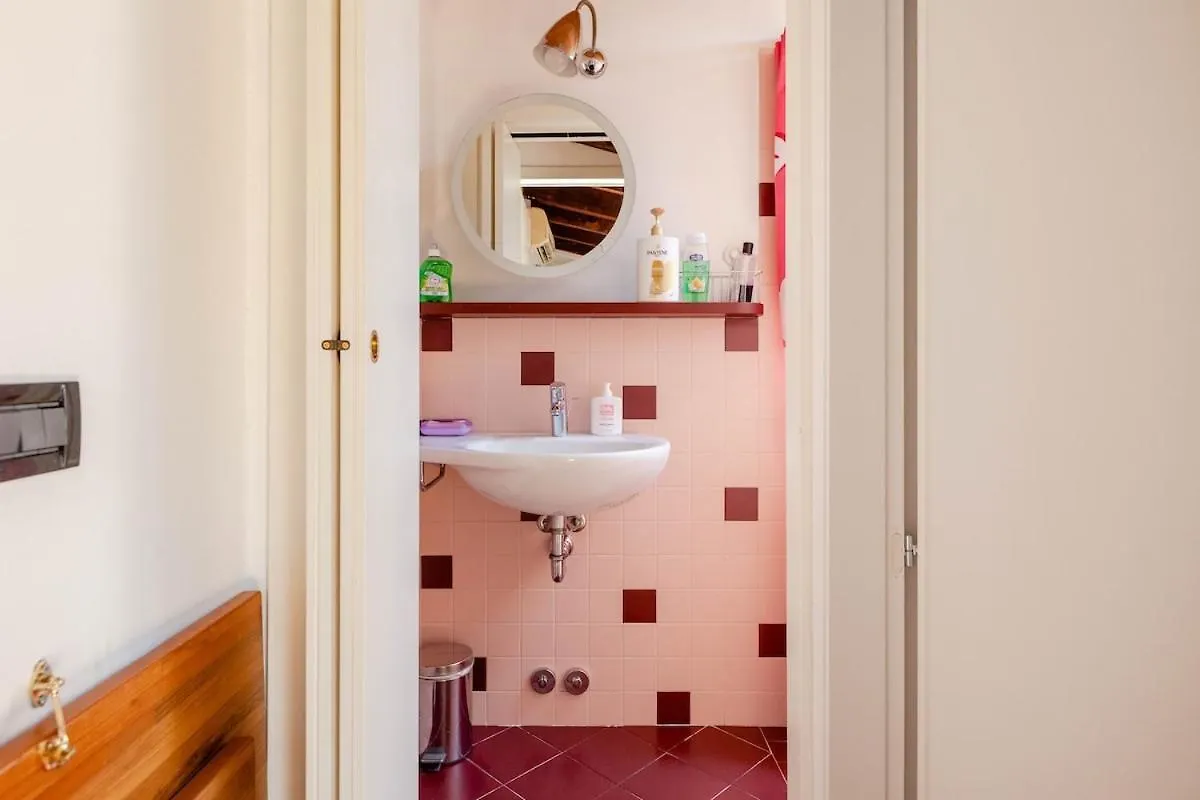 Charming Attic In The Center Of Milan! Apartment Italy